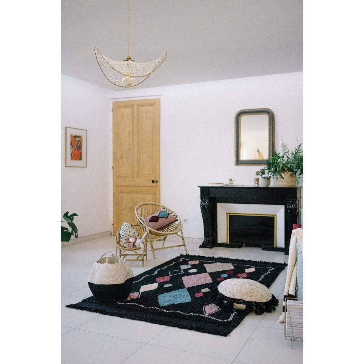 Black Natural Basket R649