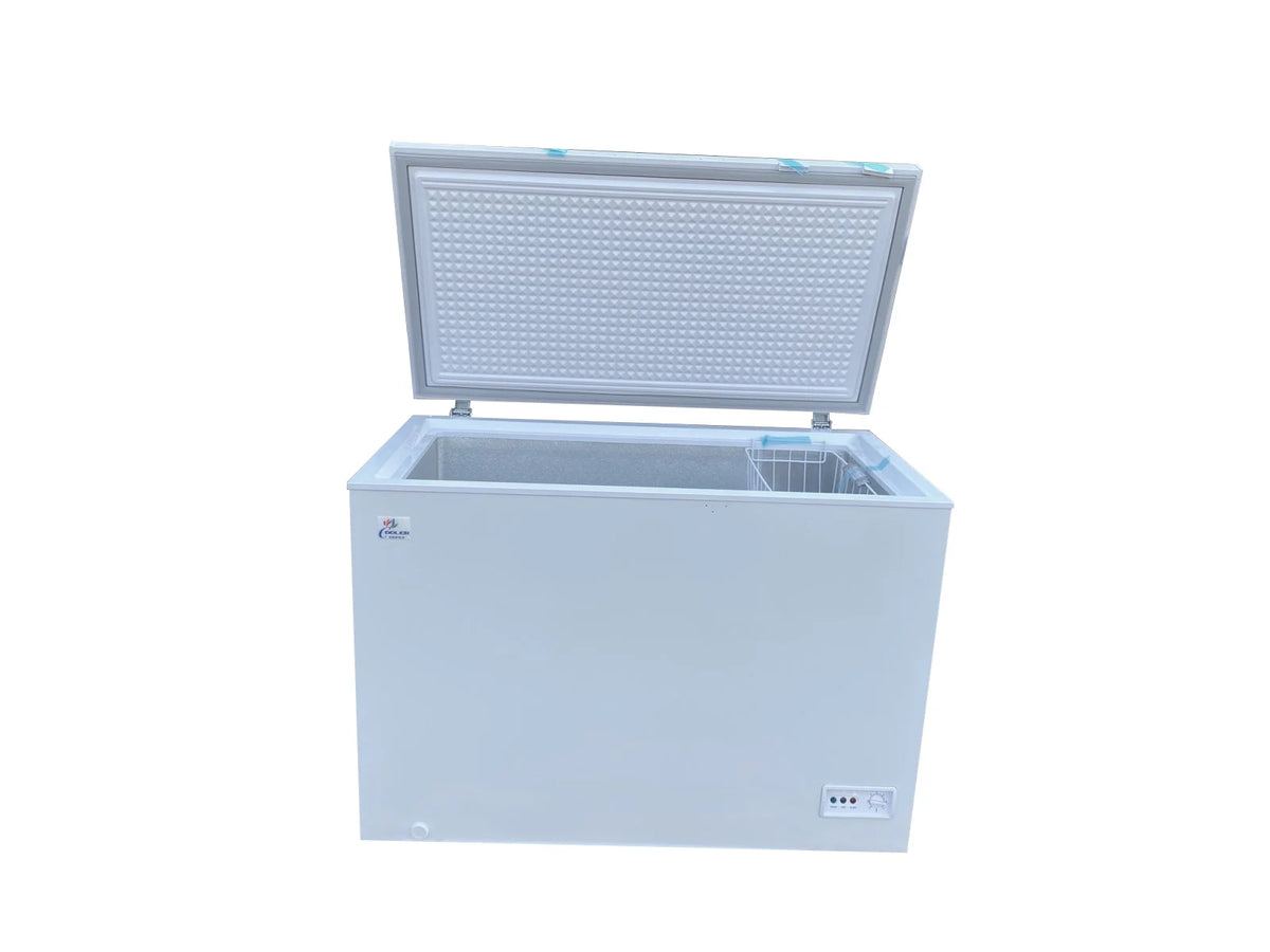 White Commercial Chest Freezer with Storage Baskets P665581