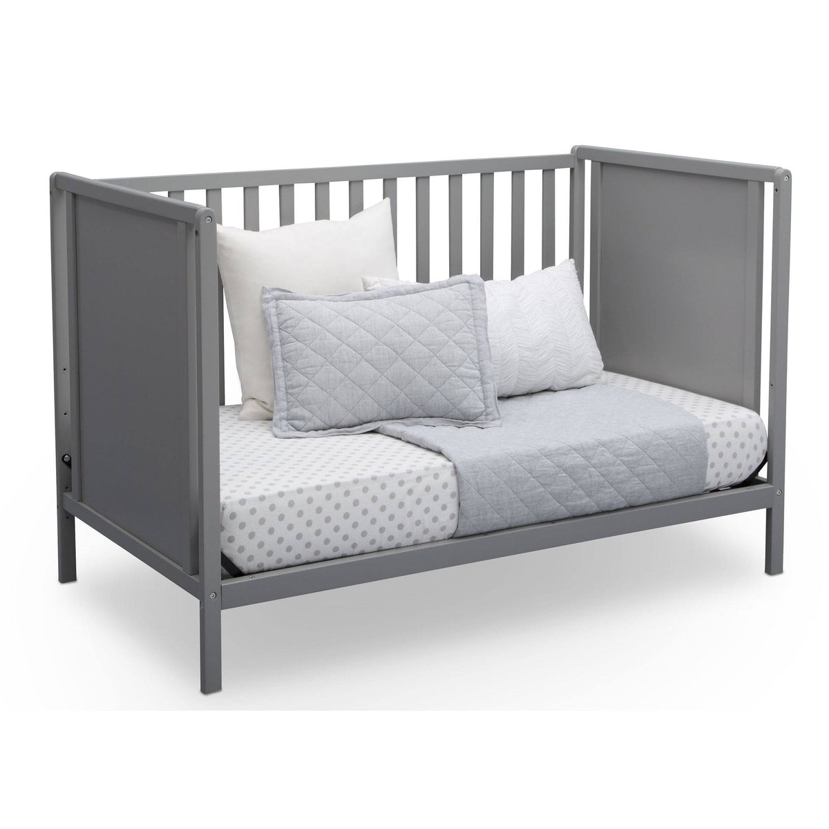 4-in-1 Bianca White Convertible Crib G2782