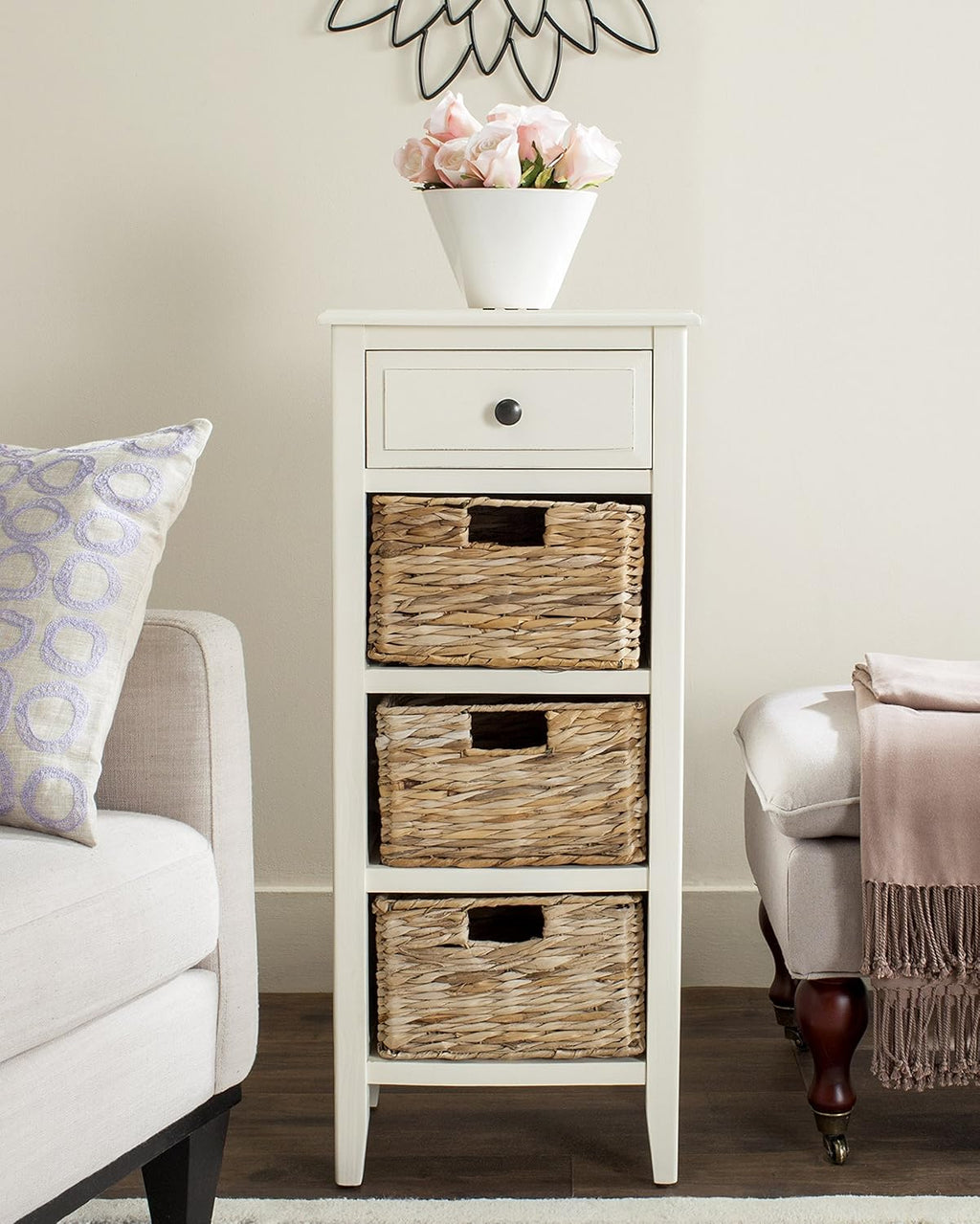 Distressed White Side Table Y83869