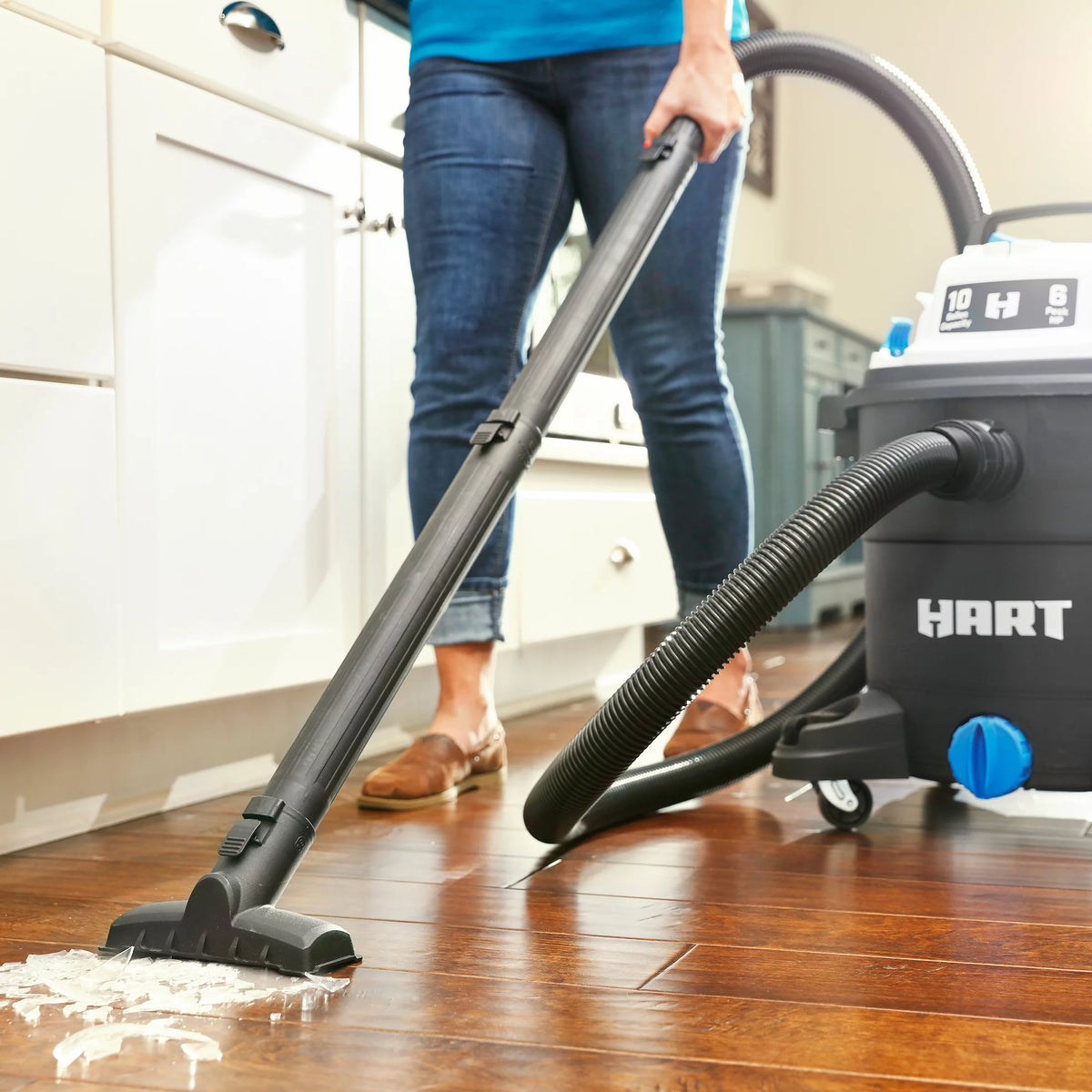 10 Gallon 6 Peak HP Poly Wet/Dry Vacuum V93540