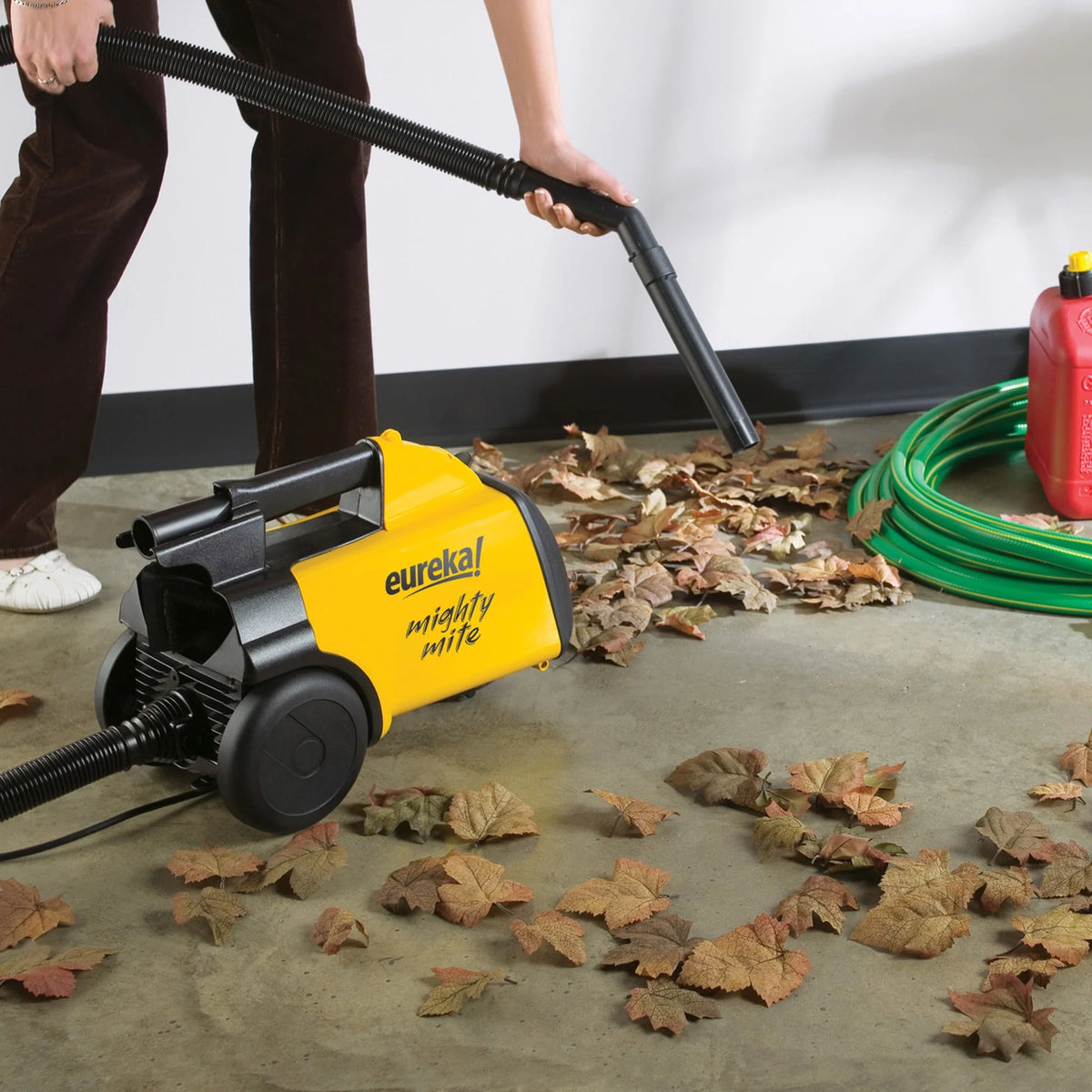 Bagged Canister Vacuum K835