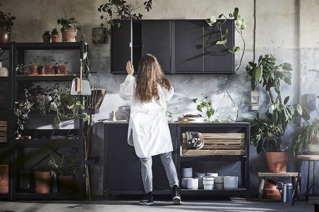 Black Cabinet with 2 Doors Z289