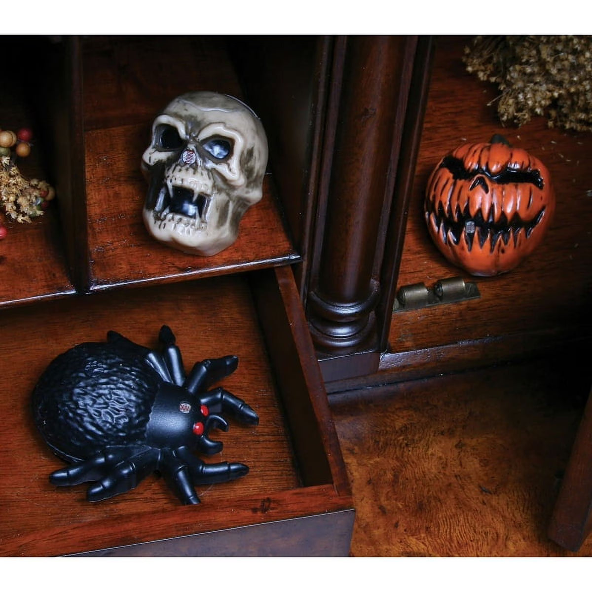 12 Pc Halloween Decor J3654
