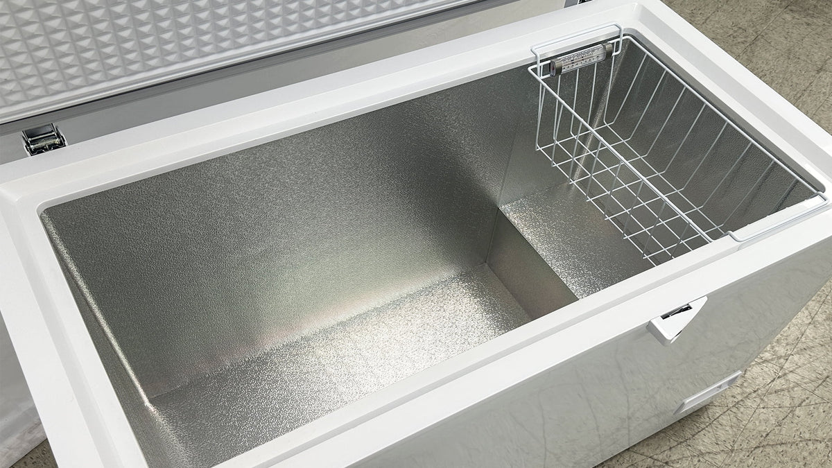 White Commercial Chest Freezer with Storage Baskets P665581