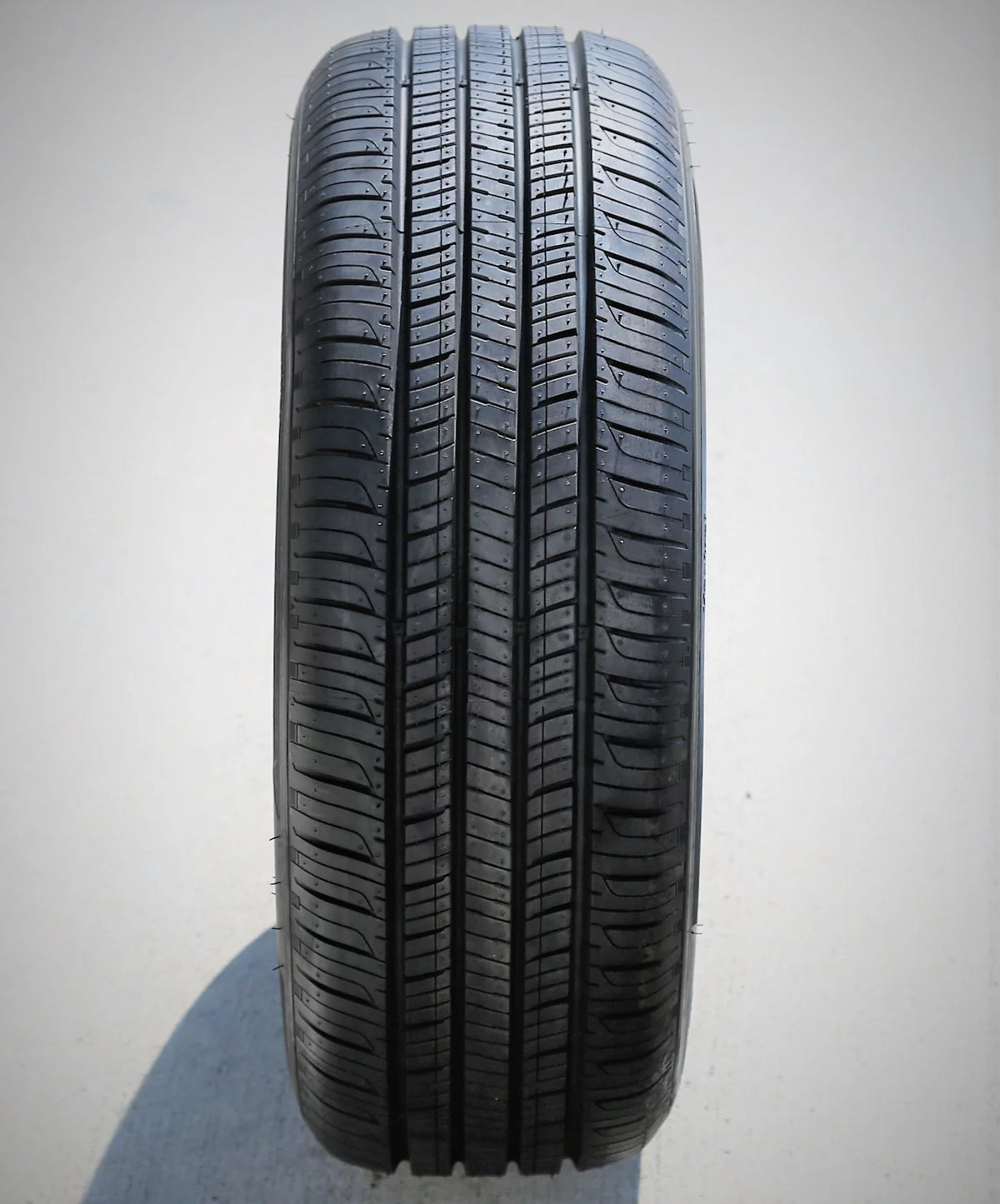 All Season 215/55R16 93H Passenger Tire F769103