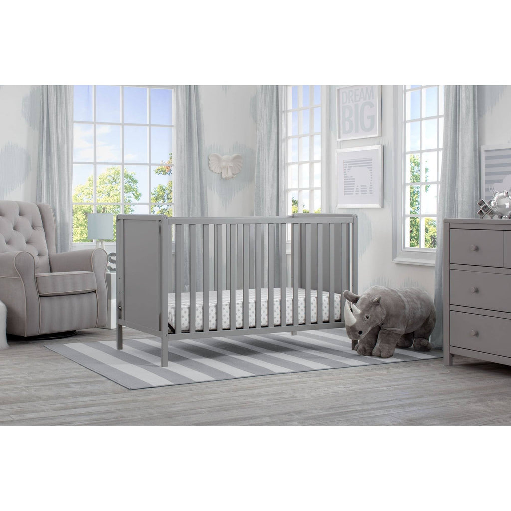 4-in-1 Bianca White Convertible Crib G2782