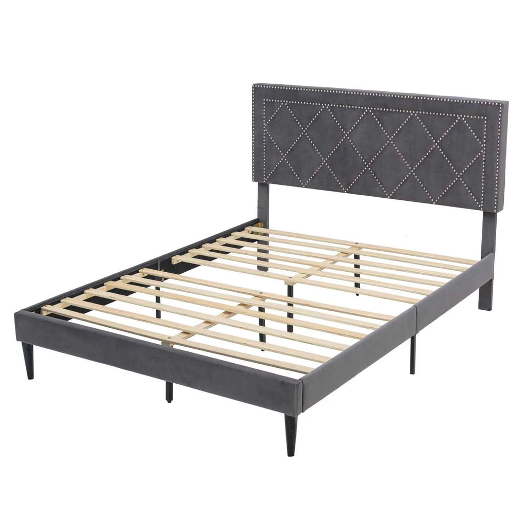 Queen Size Platform Bed with Wooden Frame S98814